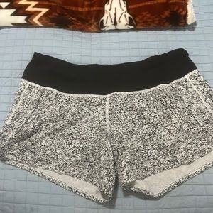 Lululemon size 6 black and white shorty shorts.